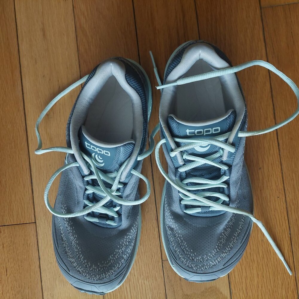 TOPO Athletic Pursuit 2